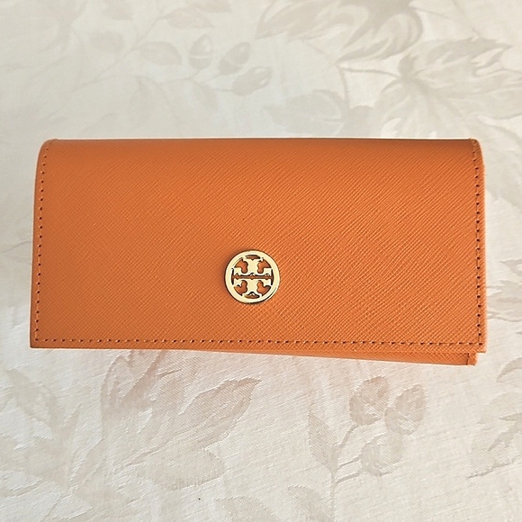 TORY BURCH Glasses Case. - Picture 2 of 7